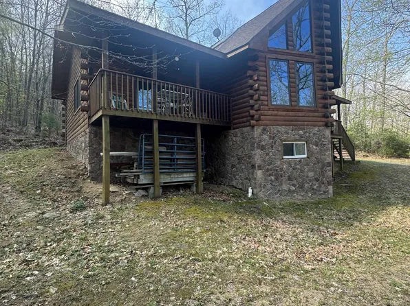 910 Love Rd, Lyndhurst, VA 22952