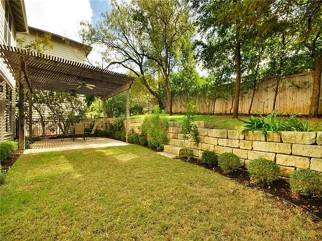 701 Pressler St — Photo 21
