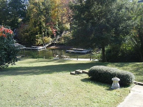 2nd image of 7395 Gabriel St