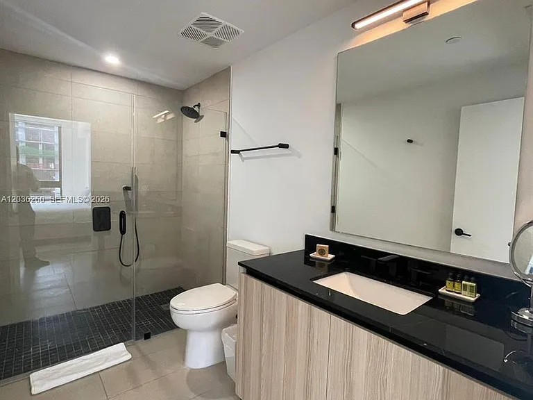 225 N Miami Ave #805 — Photo 13