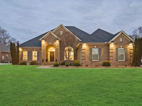 14852 Wildwood Dr, Athens, AL 35613