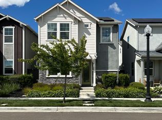 2975 Grassy Bank Ave, Sacramento, CA 95833