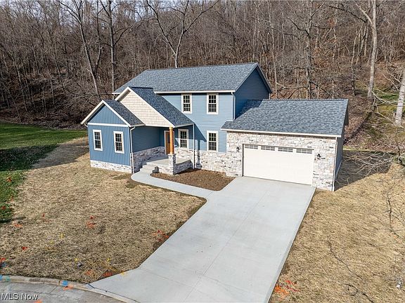 2nd image of 643 Donald Dr SW