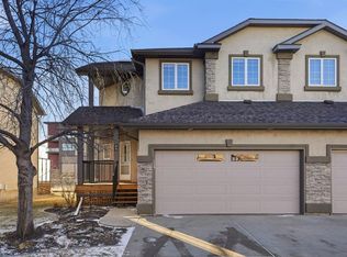33 N Prominence Park SW, Calgary, AB T3H 4K8