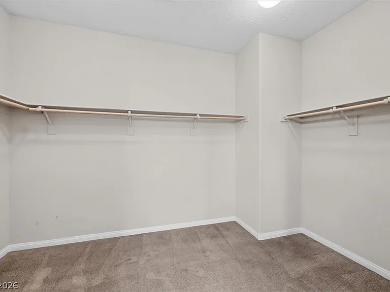 10429 Deer Heights St — Photo 14