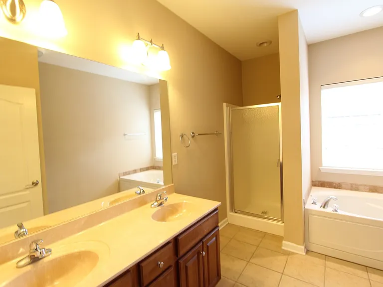 222 Oxmoor Pl — Photo 10