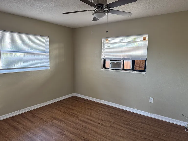 521 Frandor Pl — Photo 8