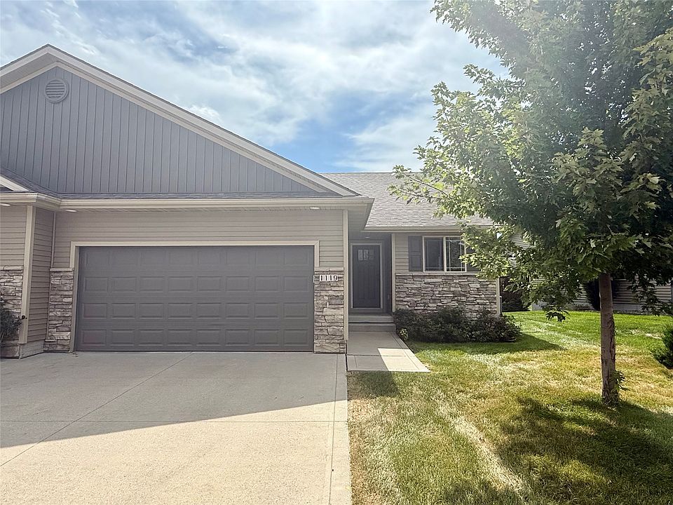 1st image of 1119 NE 15th Ln