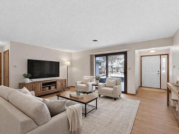 2nd image of 1451 Pheasant Run DRIVE #101