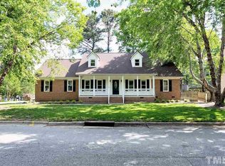 100 Shaftsberry Ct, Cary, NC 27513