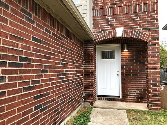 3rd image of 9709 Sugar Hill Dr #B