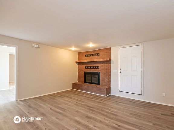 5th image of 2741 W Canada St