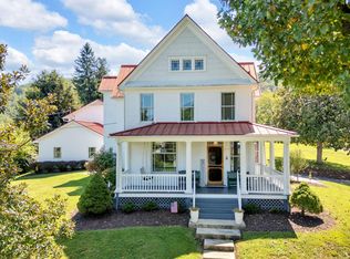 308 Pearl Ave E, Big Stone Gap, VA 24219