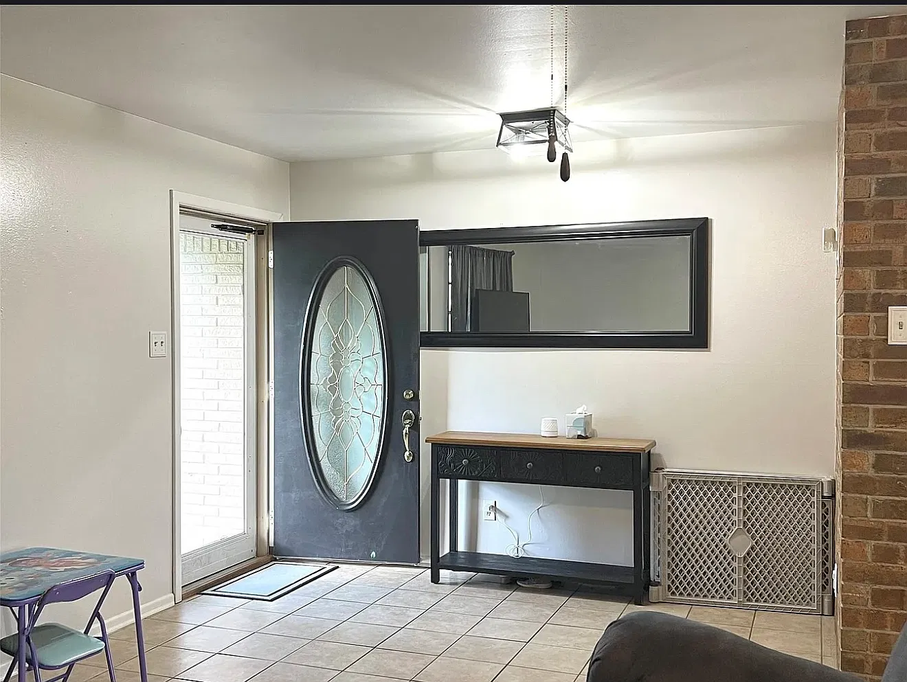 3 bed, 1.5 bath, 1388 sqft, $1,650 — Photo 3