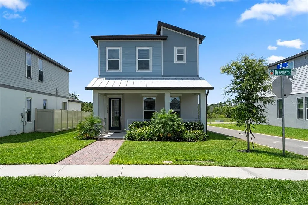 4 bed, 2.5 bath, 2062 sqft, $3,295 — Photo 1