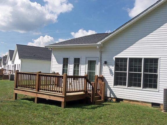 4th image of 186 Village Park Dr