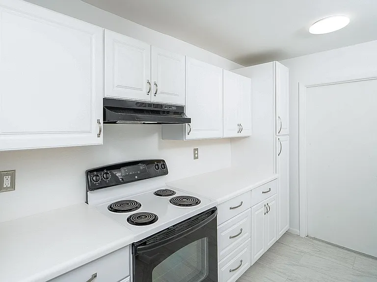 494 Romano St — Photo 27