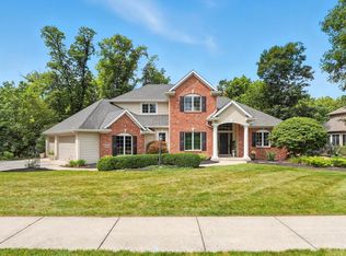 202 Royal Crest Dr, Fort Wayne, IN 46814