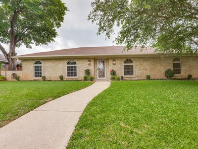728 The Meadows Pkwy, Desoto, TX, 75115