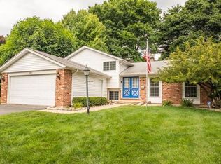 200 Sheridan Ct, Waukegan, IL 60085
