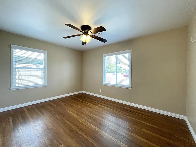 10228 Benson Ave — Photo 12