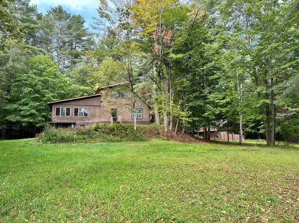 42 Passino Rd, Saranac Lake, NY 12983
