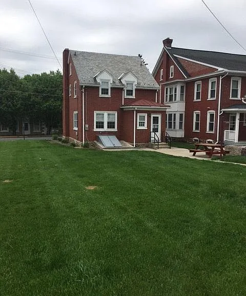 26 E Market St — Photo 11