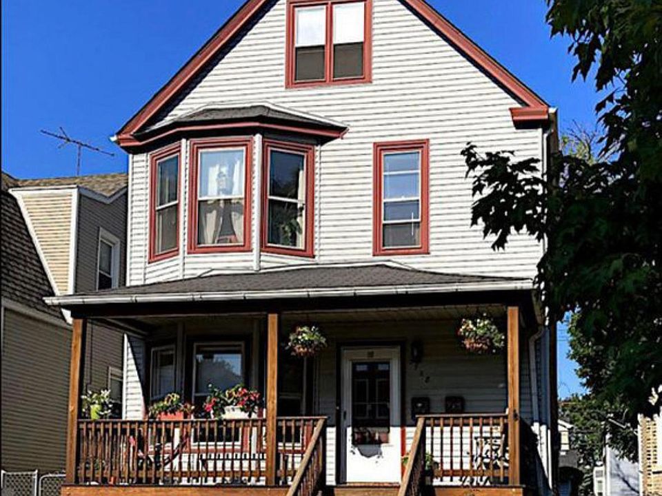 1st image of 3728 N St Louis Ave #2