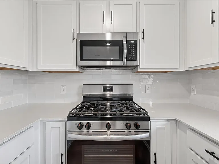 3039 Ash Ray Dr — Photo 17