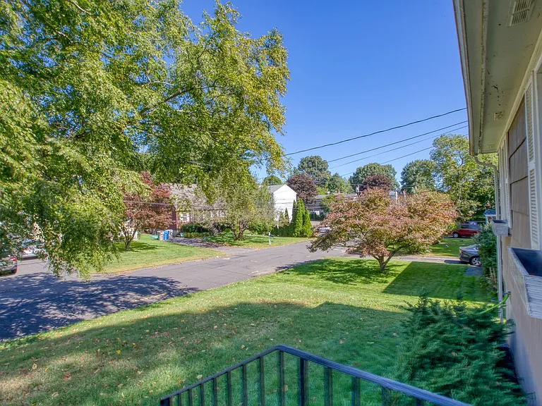 171 Newell Ave — Photo 7