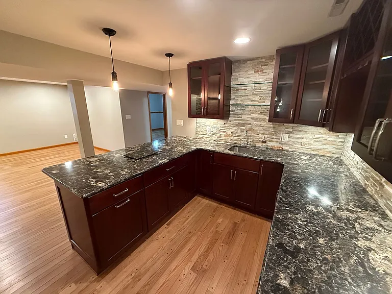 2500 Bluff Blvd — Photo 51