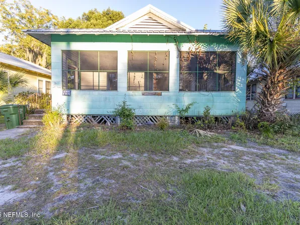 205 S 13TH STREET, PALATKA, FL 32177