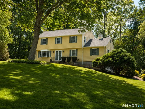 72 S Buckboard Ln, Marlborough, CT 06447
