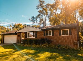 308 Skydale Dr, Ann Arbor, MI 48105