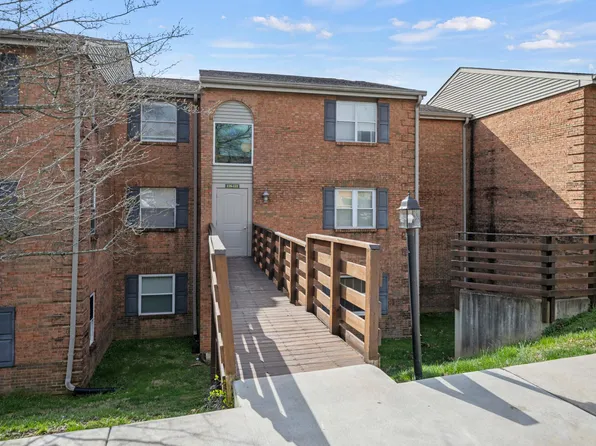 421 Redding Rd, Lexington, KY