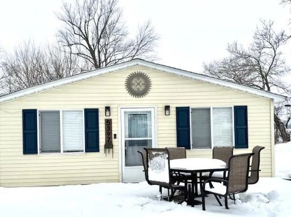 5397 S Elm St, Knox, IN 46534