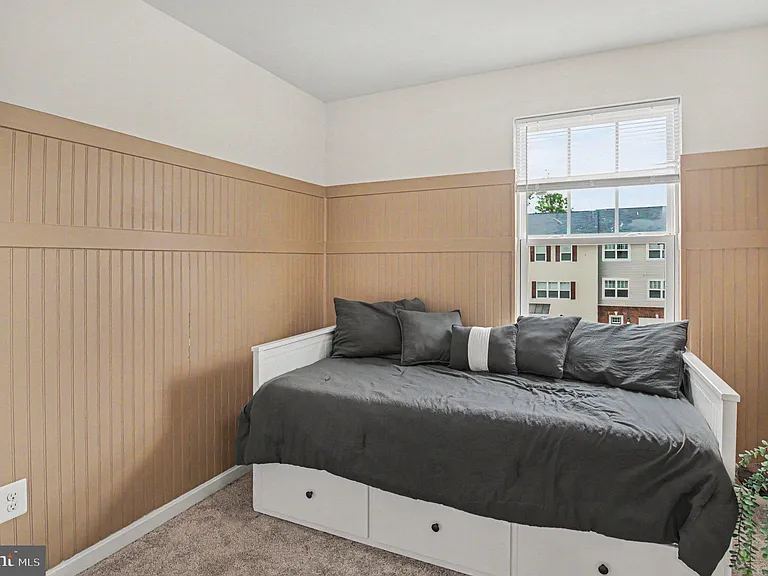 2525 Drake Ln — Photo 19