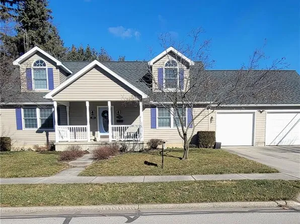203 Elmwood Ave, Delta, OH 43515