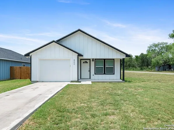 800 W Huntington St, Beeville 78102