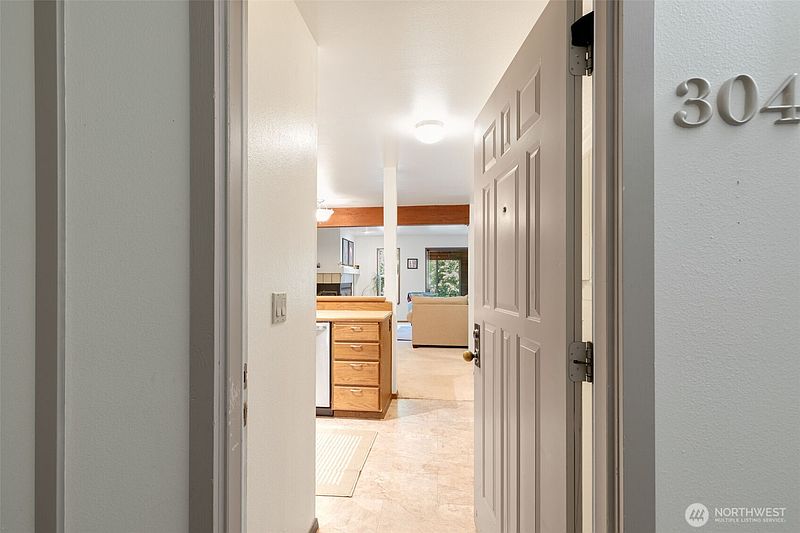 4th image of 12027 15th Avenue NE #304