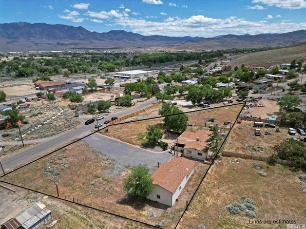 8 Grosh Ave, Dayton, NV 89403