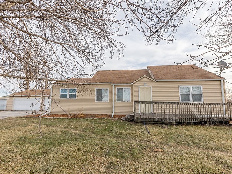 1st image of 2325 NW Weigel Dr