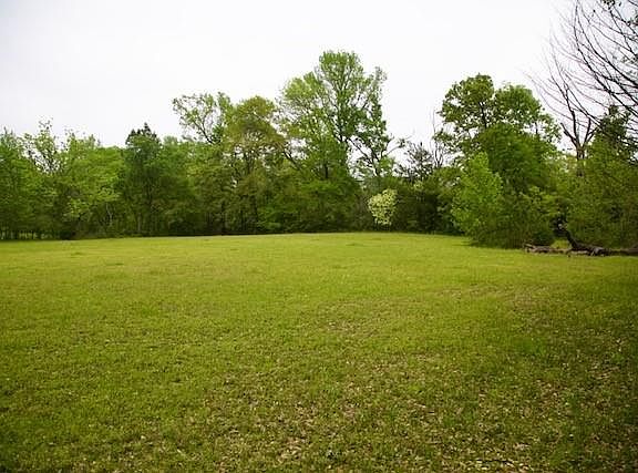 2nd image of 185 Hearne Rd