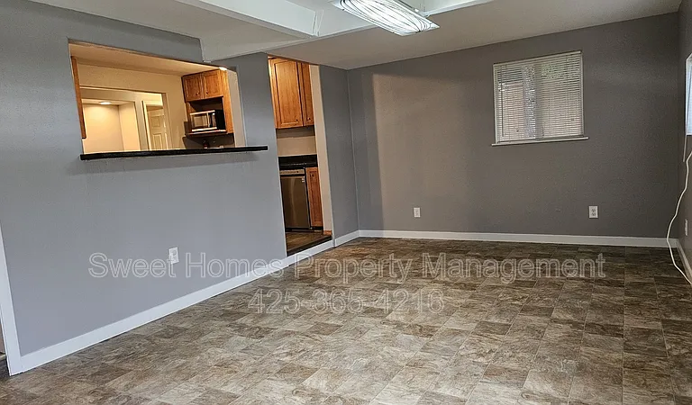12828 111th Ave NE — Photo 12