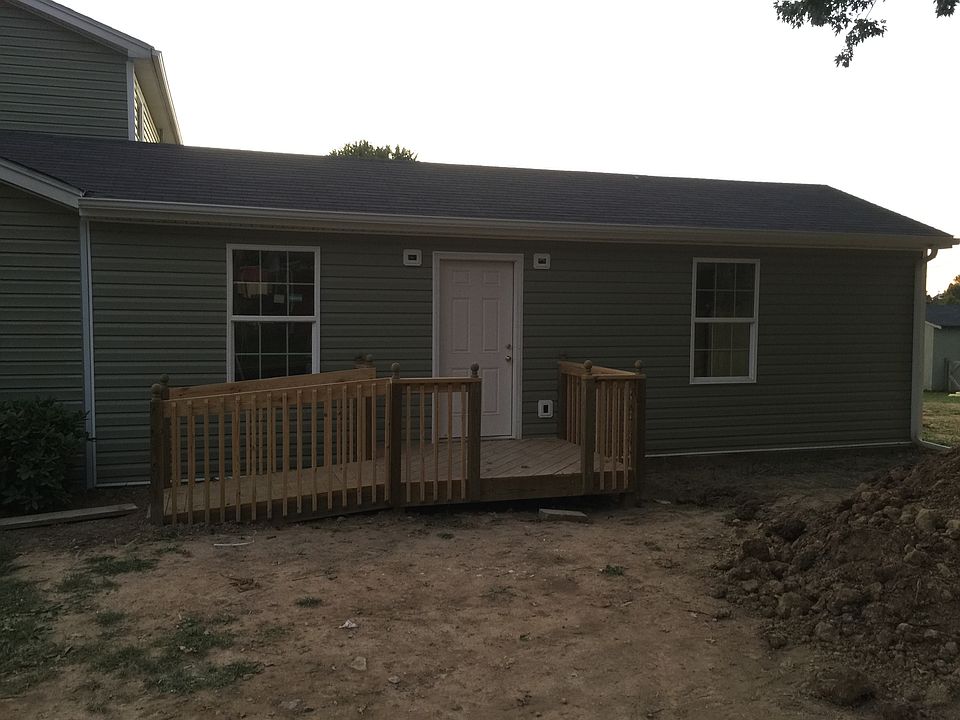 2nd image of 201 Palomino Dr