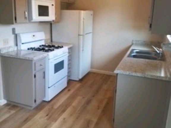 4th image of 9460 El Parque Ave APT E
