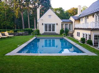 1 Laurel Ln, Locust Valley, NY 11560