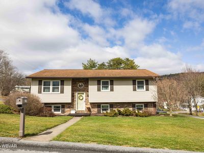 17 Woodbryn Dr, Williamsport, PA, 17701