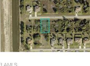 3027 33rd St SW, Lehigh Acres, FL 33976