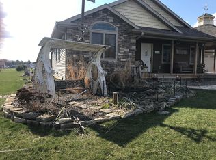 N5785 Lake Park Dr, Onalaska, WI 54650